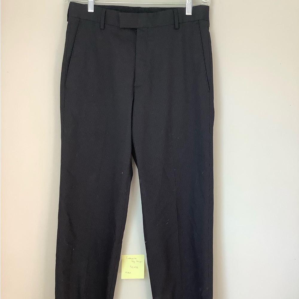 Enterprise by Hagger Dress Pants
Pin Striped
Size 32x32